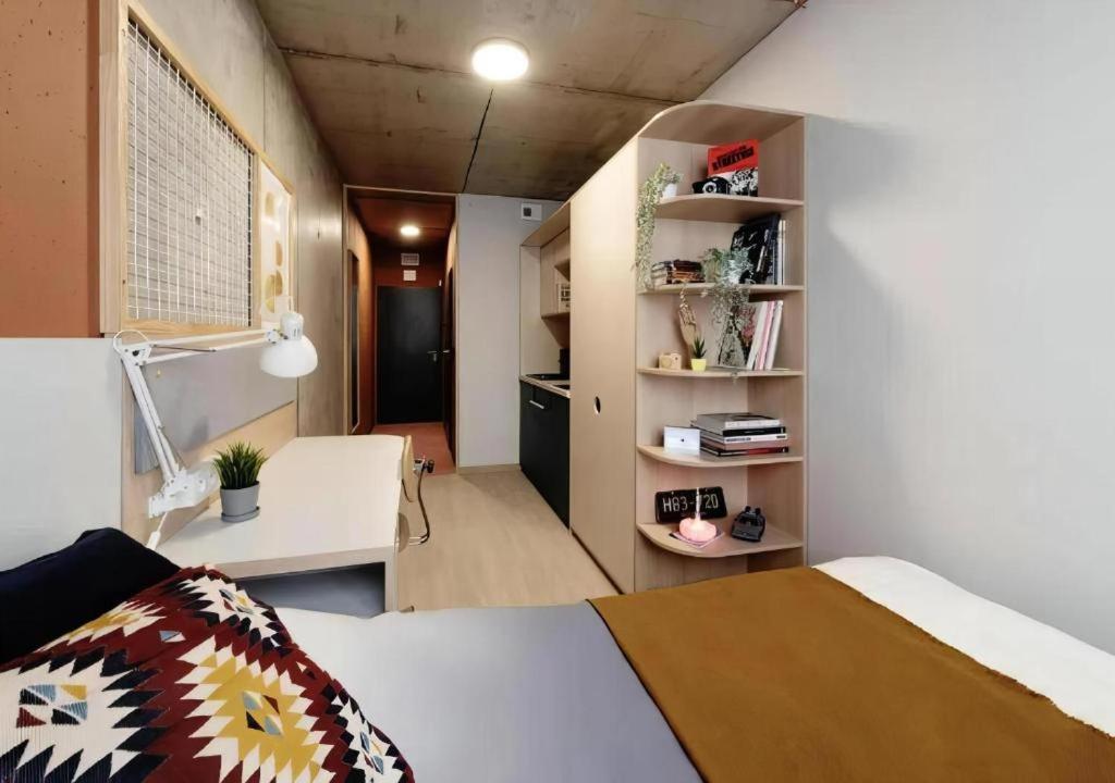 Wiktoryn 66 By Renter *